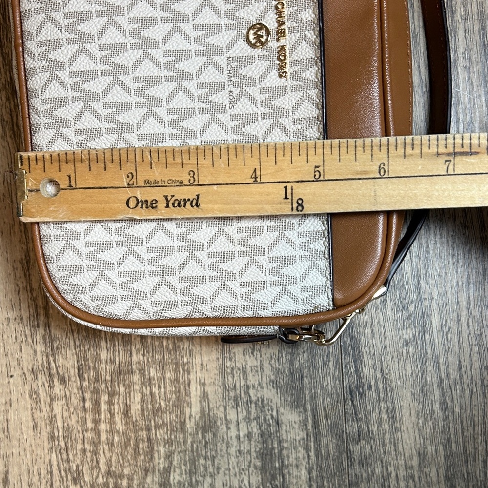 NWOT Michael Kors White and Brown Signature Crossbody Bag - Picture 13 of 14